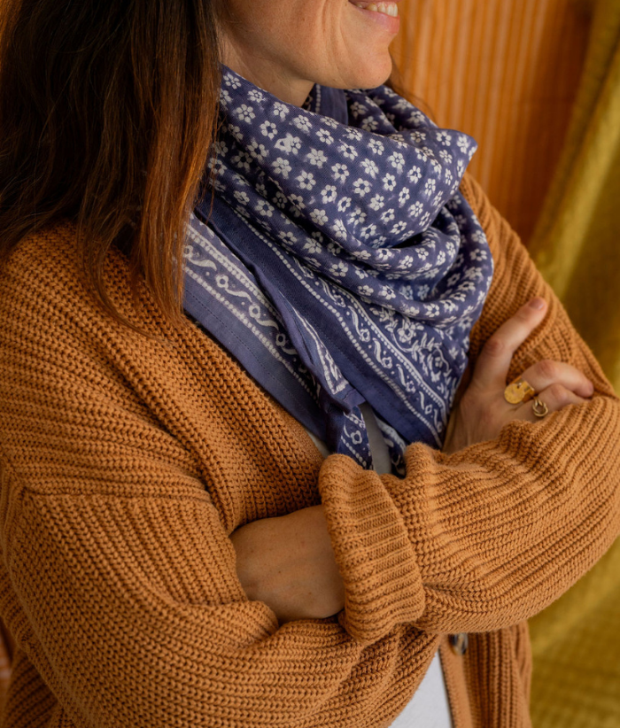Grand foulard fleuri - Alma Brume