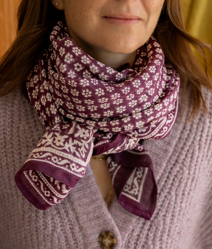 Grand foulard fleuri - Alma Prune