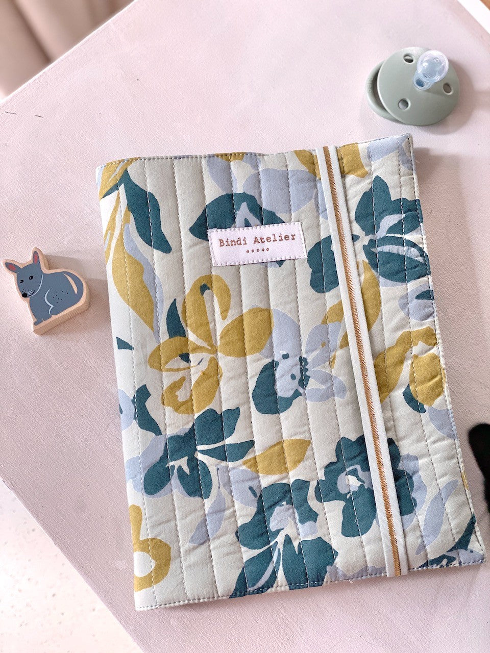 Protège carnet de santé Zinnia Orage