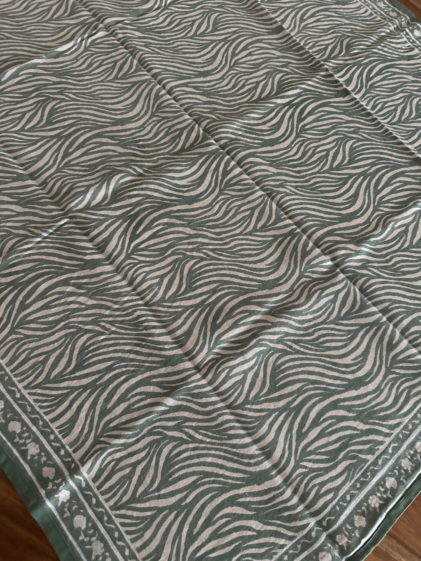 GRAND FOULARD INDIEN