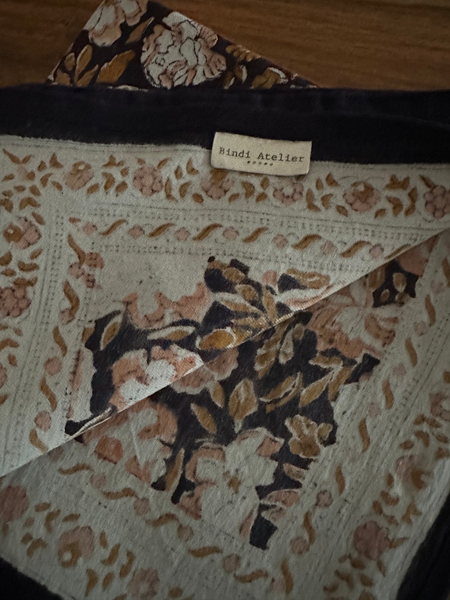 GRAND FOULARD Salvador reglisse