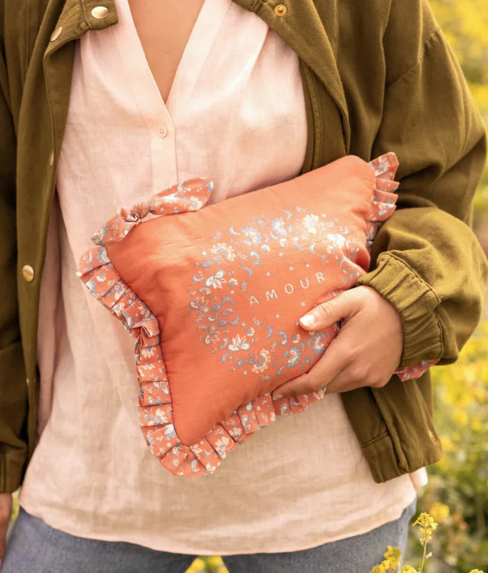Pochette plate à volants - Amour Corail
